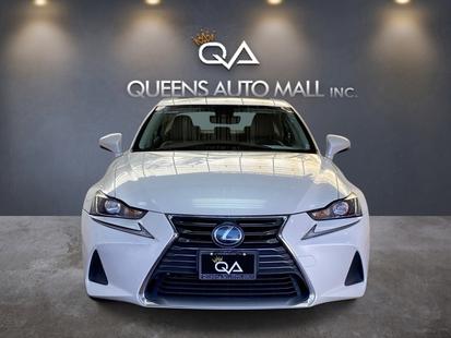 lexus is 2019 JTHC81D21K5034251 image lexus is 2019 JTHC81D21K5034251 image