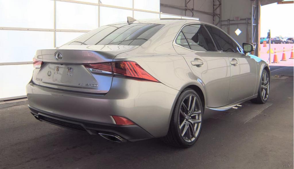 lexus is 2018 JTHC81D29J5031788 image lexus is 2018 JTHC81D29J5031788 image