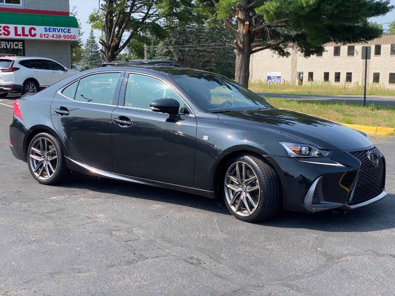 lexus is 2018 JTHC81D2XJ5029788 image lexus is 2018 JTHC81D2XJ5029788 image