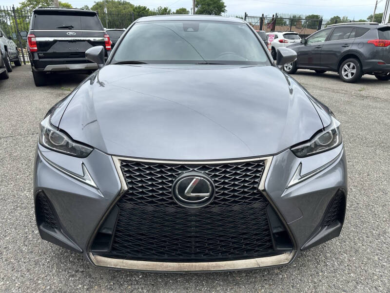 lexus is 2018 JTHCZ1D22J5015820 image lexus is 2018 JTHCZ1D22J5015820 image