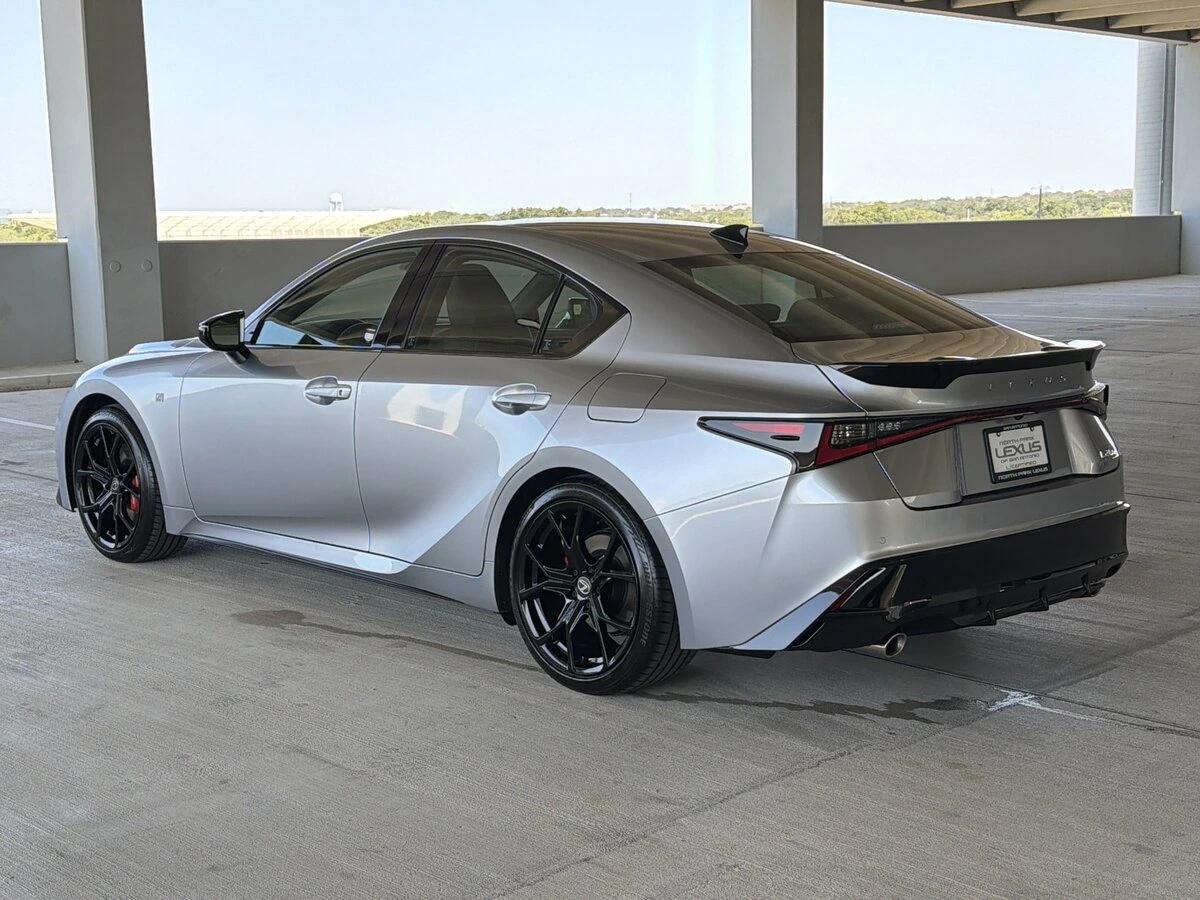 lexus is 2026 JTHGZ1B2XT5102629 image lexus is 2026 JTHGZ1B2XT5102629 image