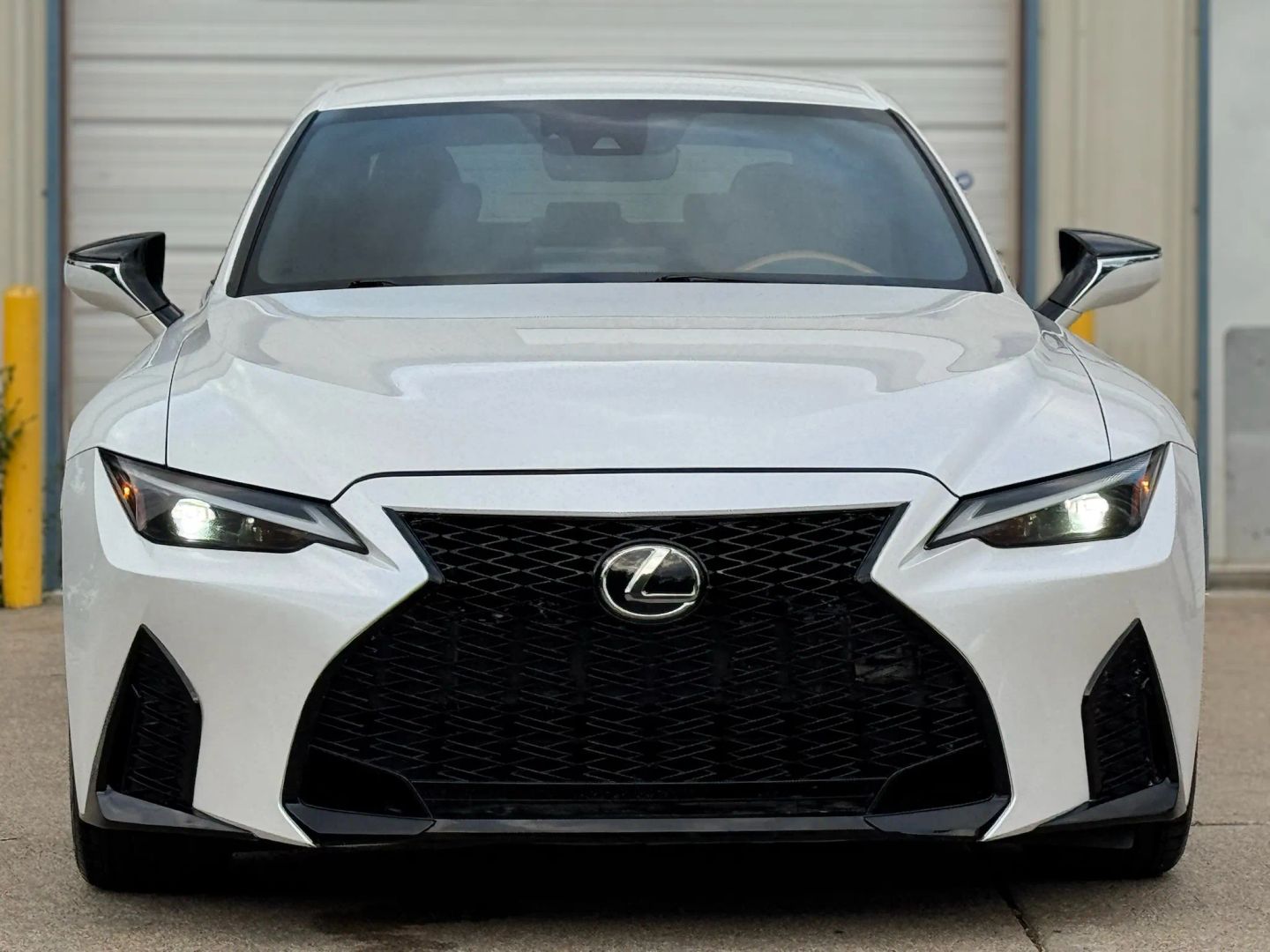 lexus is 2021 JTHA81F22M5044505 image lexus is 2021 JTHA81F22M5044505 image