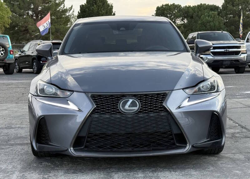 lexus is 2017 JTHBA1D2XH5049081 image lexus is 2017 JTHBA1D2XH5049081 image