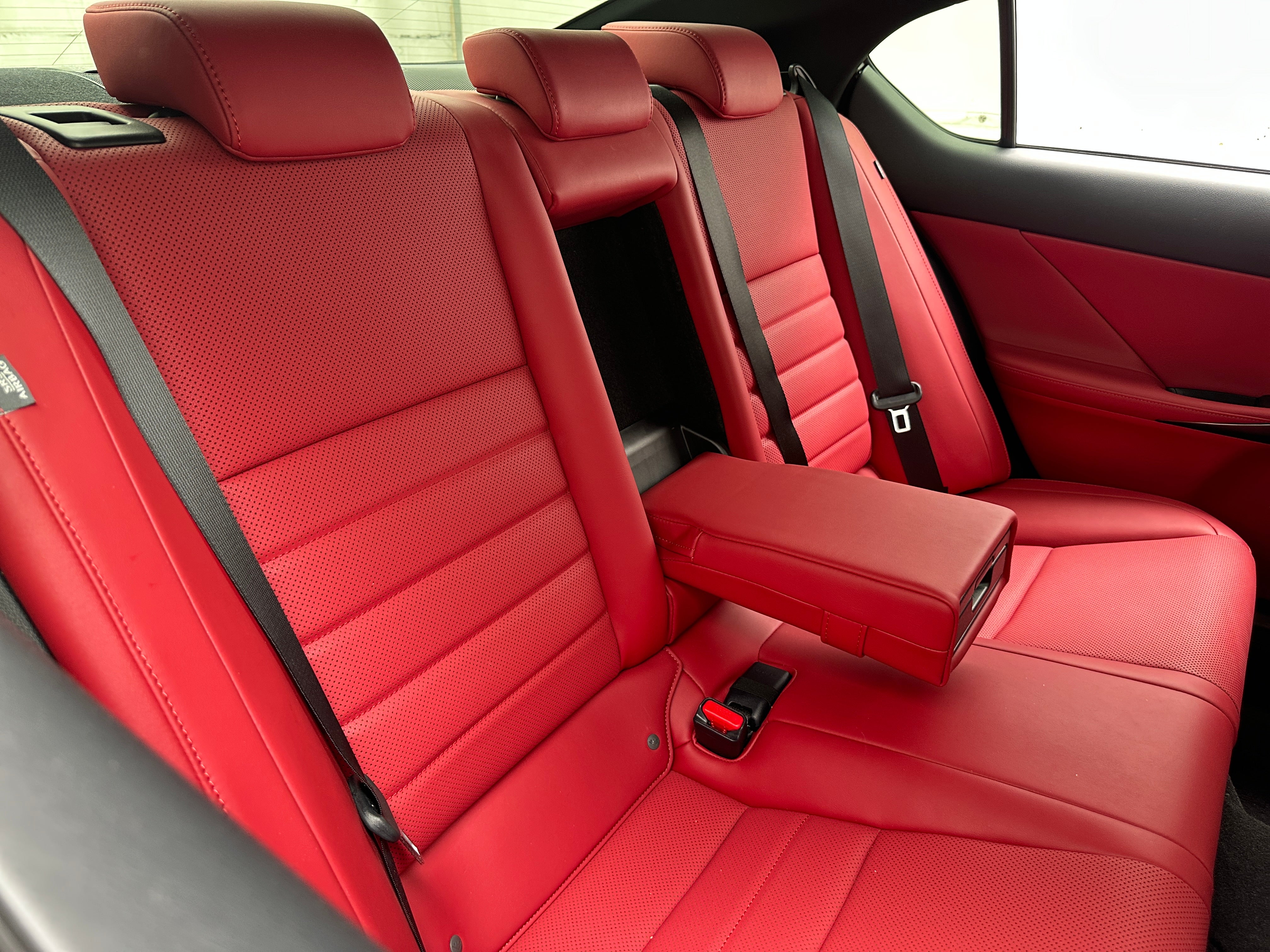 lexus is 2024 JTHGZ1B24R5076604 image lexus is 2024 JTHGZ1B24R5076604 image