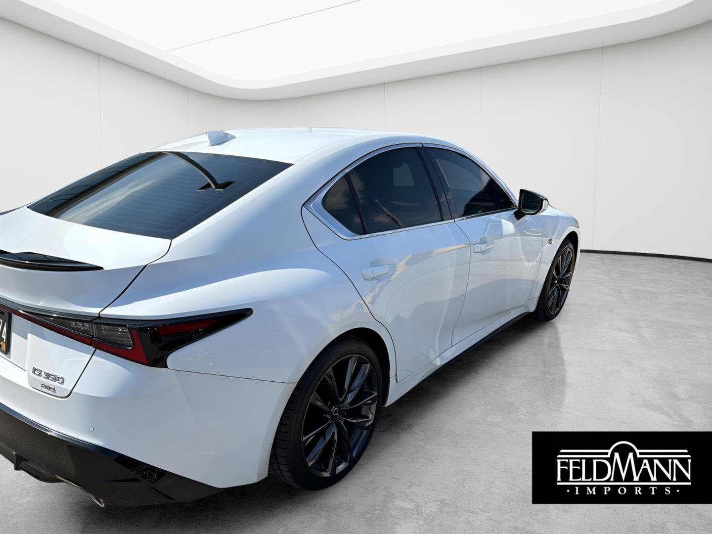 lexus is 2024 JTHGZ1E29R5035087 image lexus is 2024 JTHGZ1E29R5035087 image
