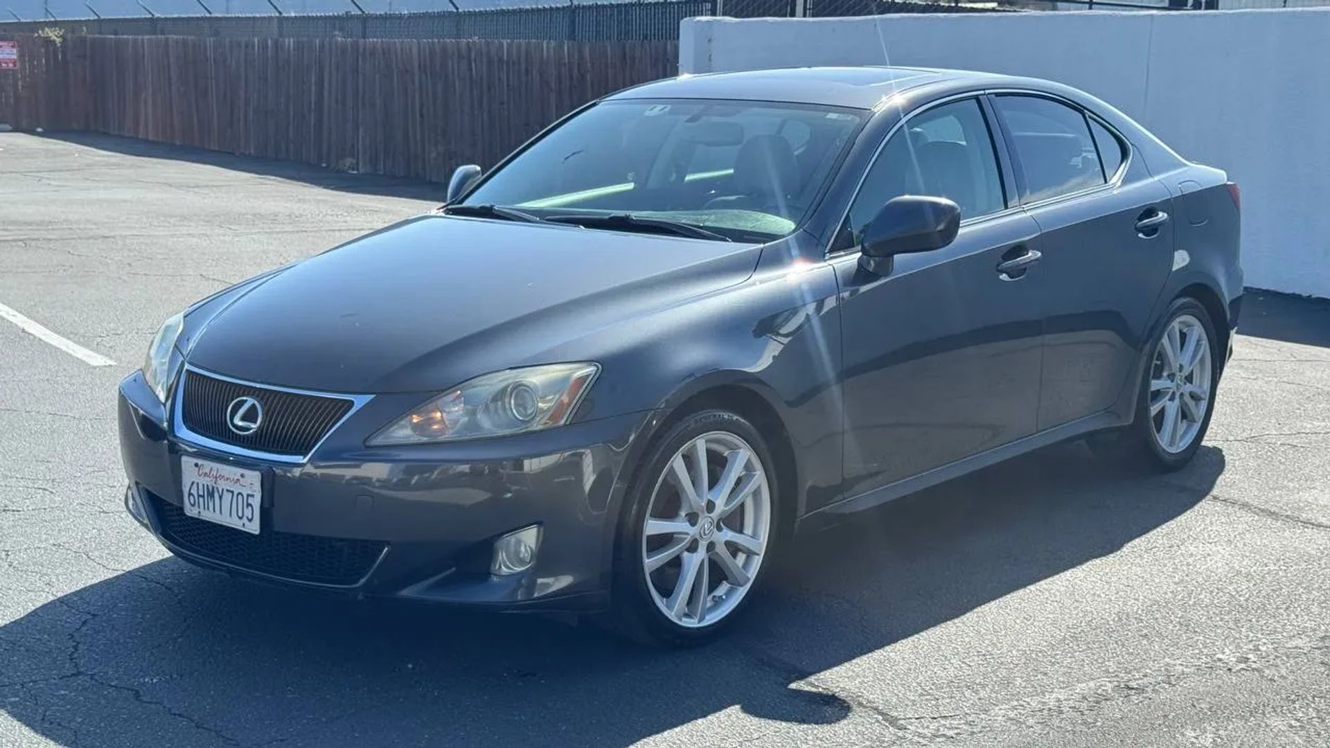 lexus is 2006 JTHBE262262004819 image lexus is 2006 JTHBE262262004819 image