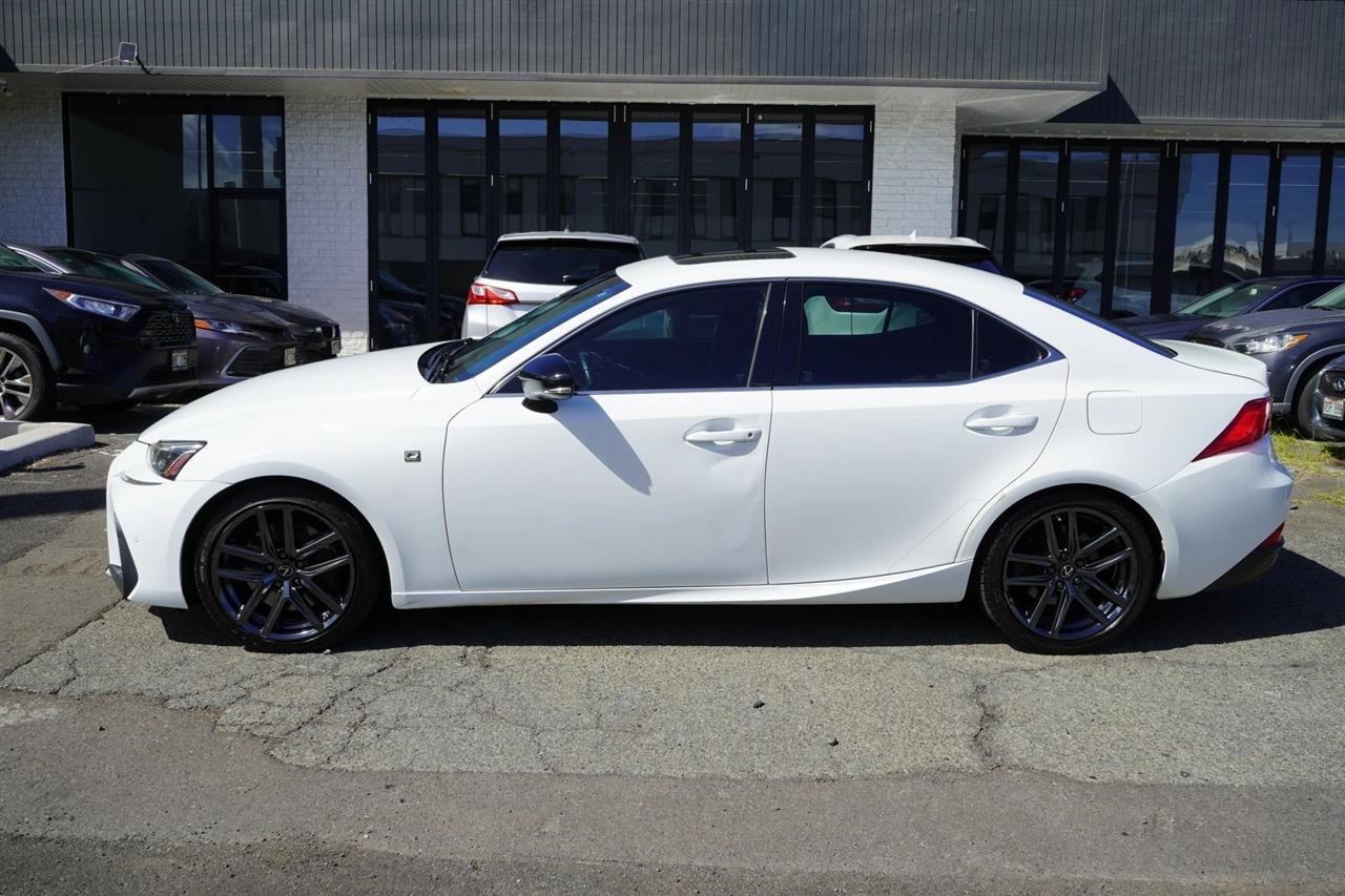 lexus is 2020 JTHGZ1B2XL5035465 image lexus is 2020 JTHGZ1B2XL5035465 image