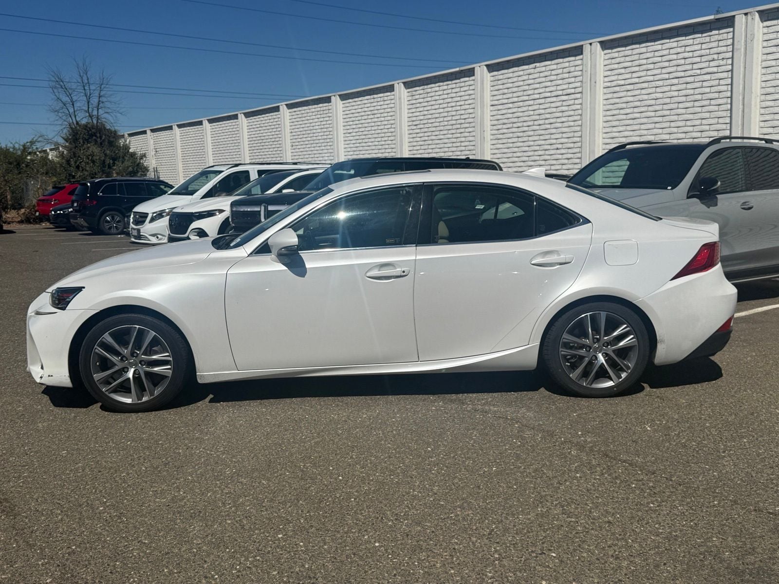 lexus is 2020 JTHAA1D21L5101752 image lexus is 2020 JTHAA1D21L5101752 image