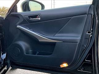 lexus is 2020 JTHG81F28L5040743 image lexus is 2020 JTHG81F28L5040743 image