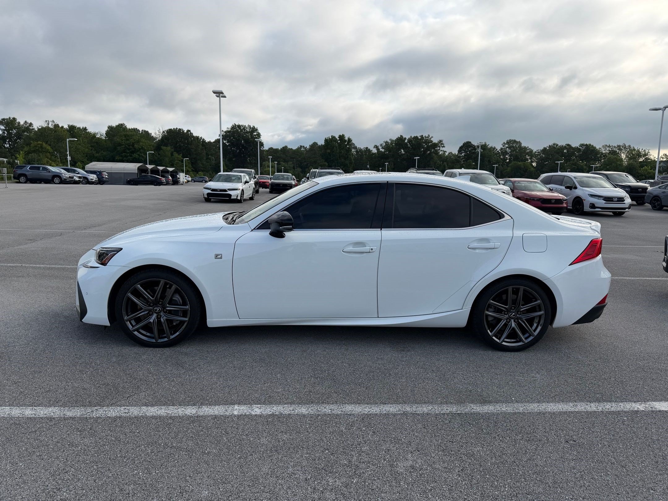 lexus is 2020 JTHGA1D22L5104640 image lexus is 2020 JTHGA1D22L5104640 image