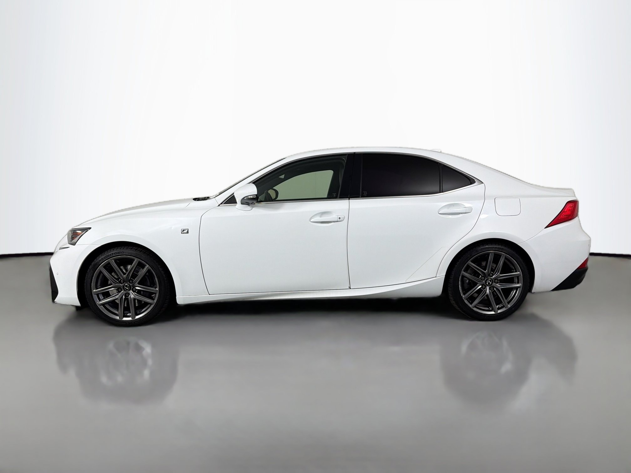 lexus is 2020 JTHGA1D28L5102116 image lexus is 2020 JTHGA1D28L5102116 image
