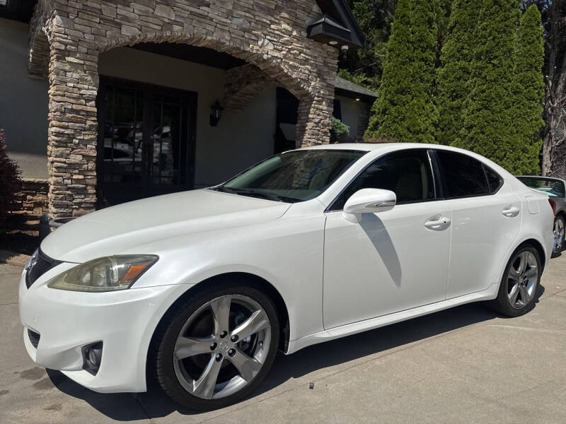 lexus is 2011 JTHBF5C21B5152116 image lexus is 2011 JTHBF5C21B5152116 image
