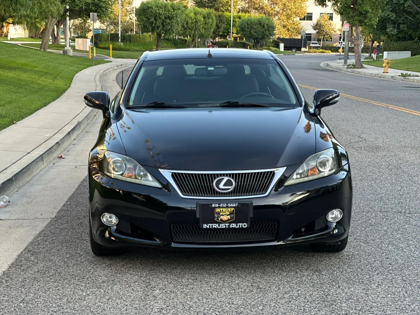 lexus is 2011 JTHFF2C28B2520292 image lexus is 2011 JTHFF2C28B2520292 image