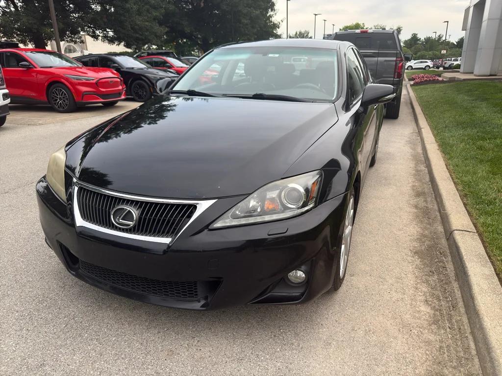 lexus is 2011 JTHCE5C20B5000559 image lexus is 2011 JTHCE5C20B5000559 image