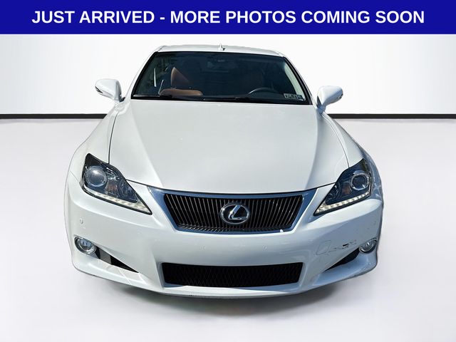 lexus is 2011 JTHFF2C28B2520390 image lexus is 2011 JTHFF2C28B2520390 image