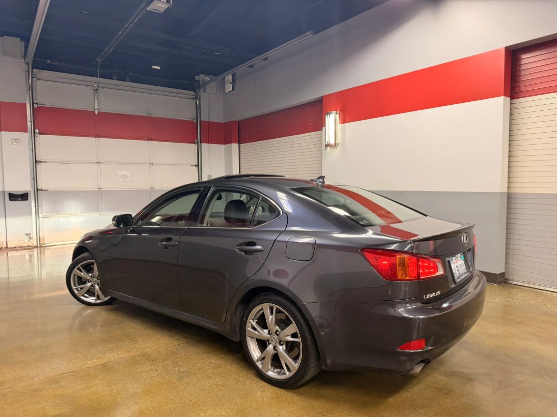 lexus is 2010 JTHBE5C22A5024002 image lexus is 2010 JTHBE5C22A5024002 image