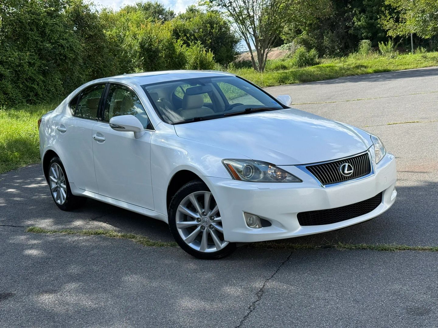 lexus is 2010 JTHCF5C27A2033491 image lexus is 2010 JTHCF5C27A2033491 image