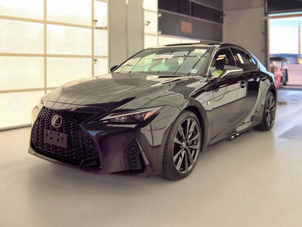 lexus is 2022 JTHGZ1E28N5024124 image lexus is 2022 JTHGZ1E28N5024124 image