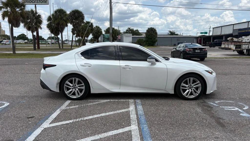 lexus is 2022 JTHAA1D28N5122830 image