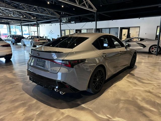 lexus is 2022 JTHUP1D2XN5001471 image lexus is 2022 JTHUP1D2XN5001471 image