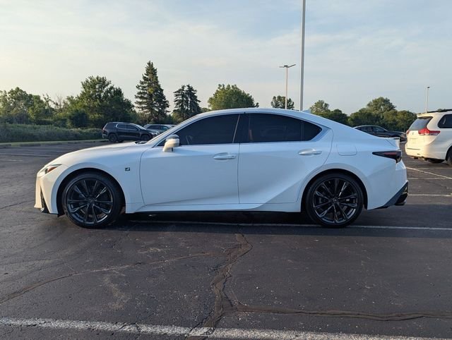 lexus is 2022 JTHGZ1E26N5026826 image lexus is 2022 JTHGZ1E26N5026826 image