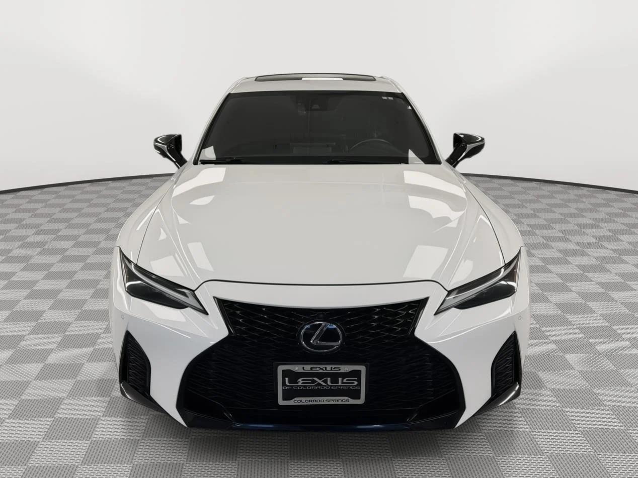 lexus is 2022 JTHSZ1E28N5024229 image lexus is 2022 JTHSZ1E28N5024229 image