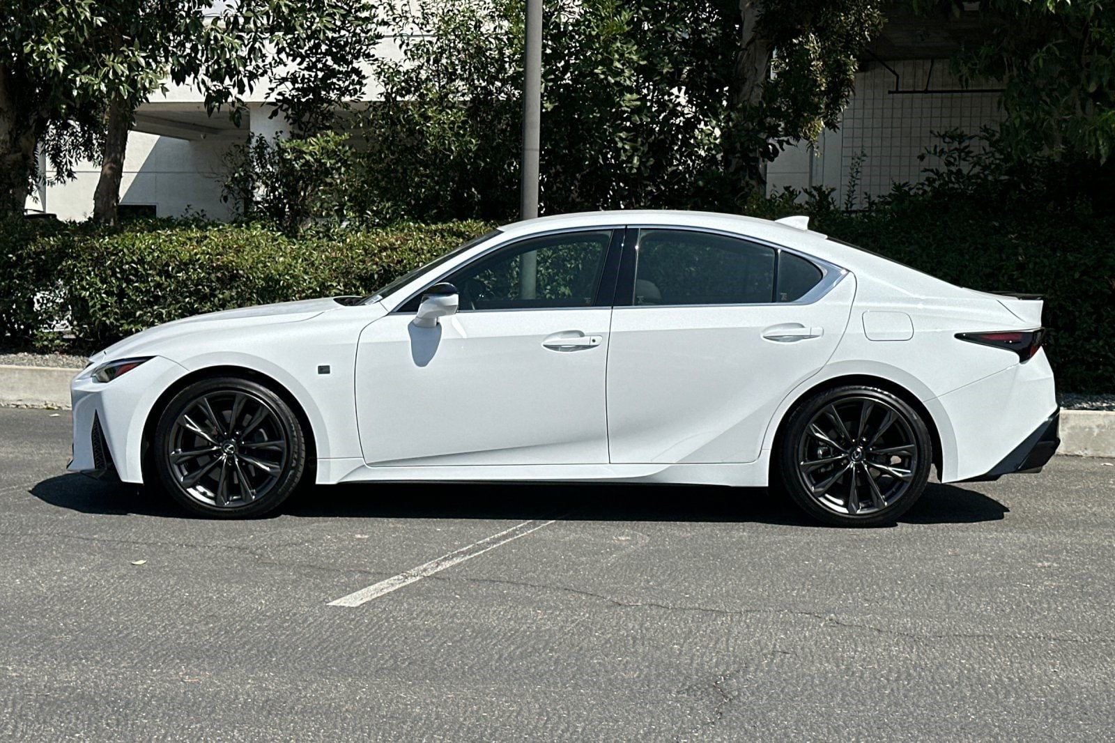 lexus is 2025 JTHBA1D2XS5135840 image lexus is 2025 JTHBA1D2XS5135840 image