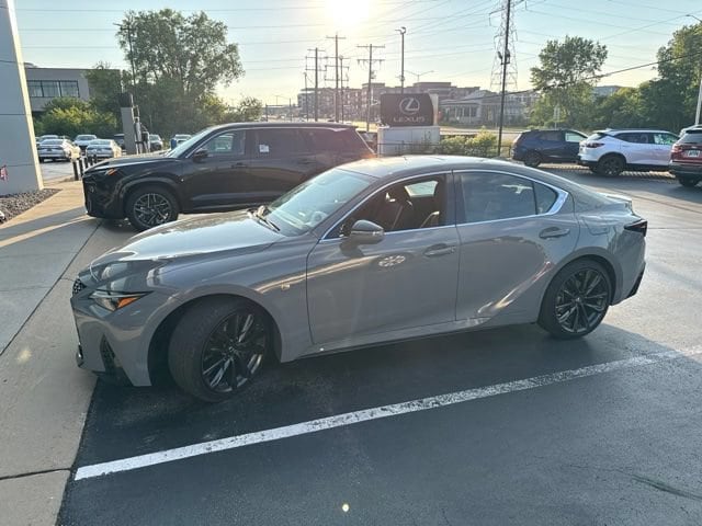 lexus is 2025 JTHBZ1E23S5040561 image lexus is 2025 JTHBZ1E23S5040561 image