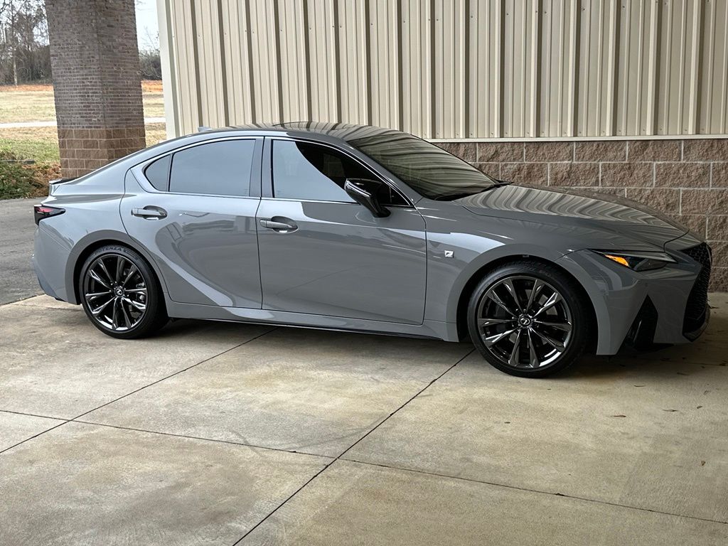 lexus is 2025 JTHGZ1B2XS5088665 image lexus is 2025 JTHGZ1B2XS5088665 image