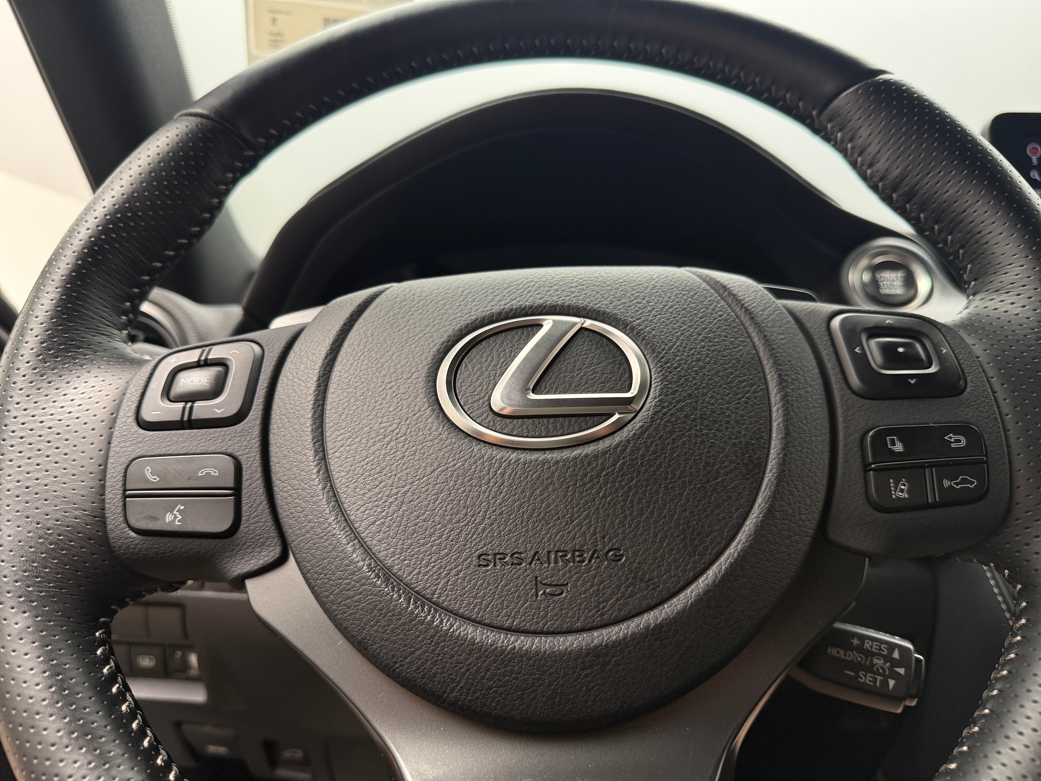 lexus is 2025 JTHGZ1E26S5039555 image lexus is 2025 JTHGZ1E26S5039555 image