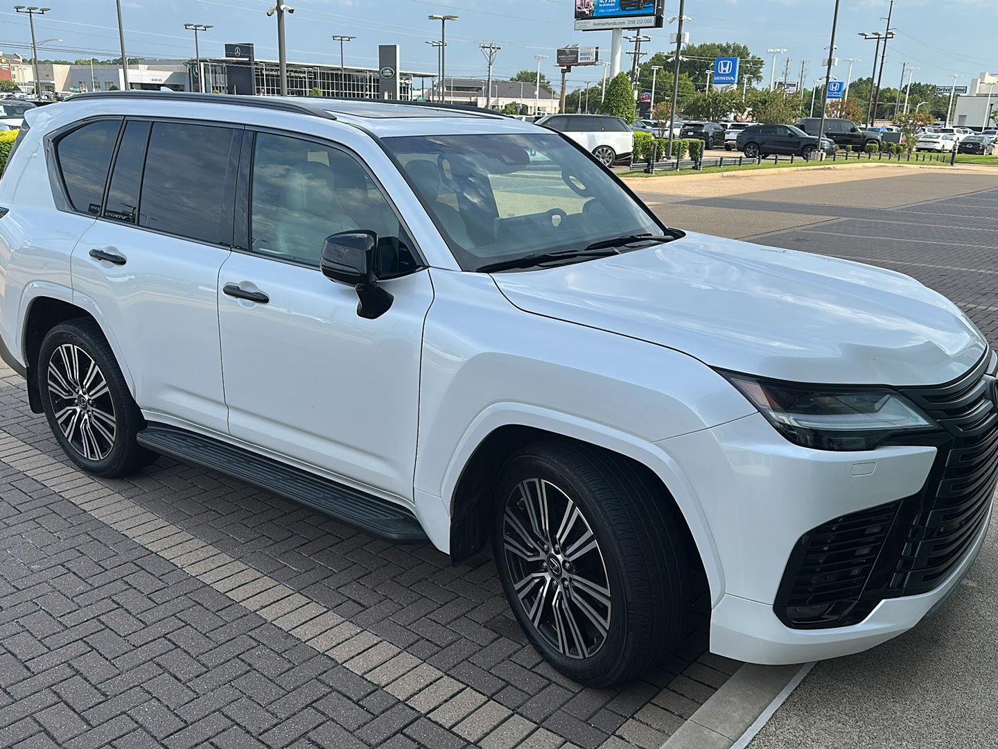 lexus lx 2023 JTJGB7CX6P4035880 image lexus lx 2023 JTJGB7CX6P4035880 image