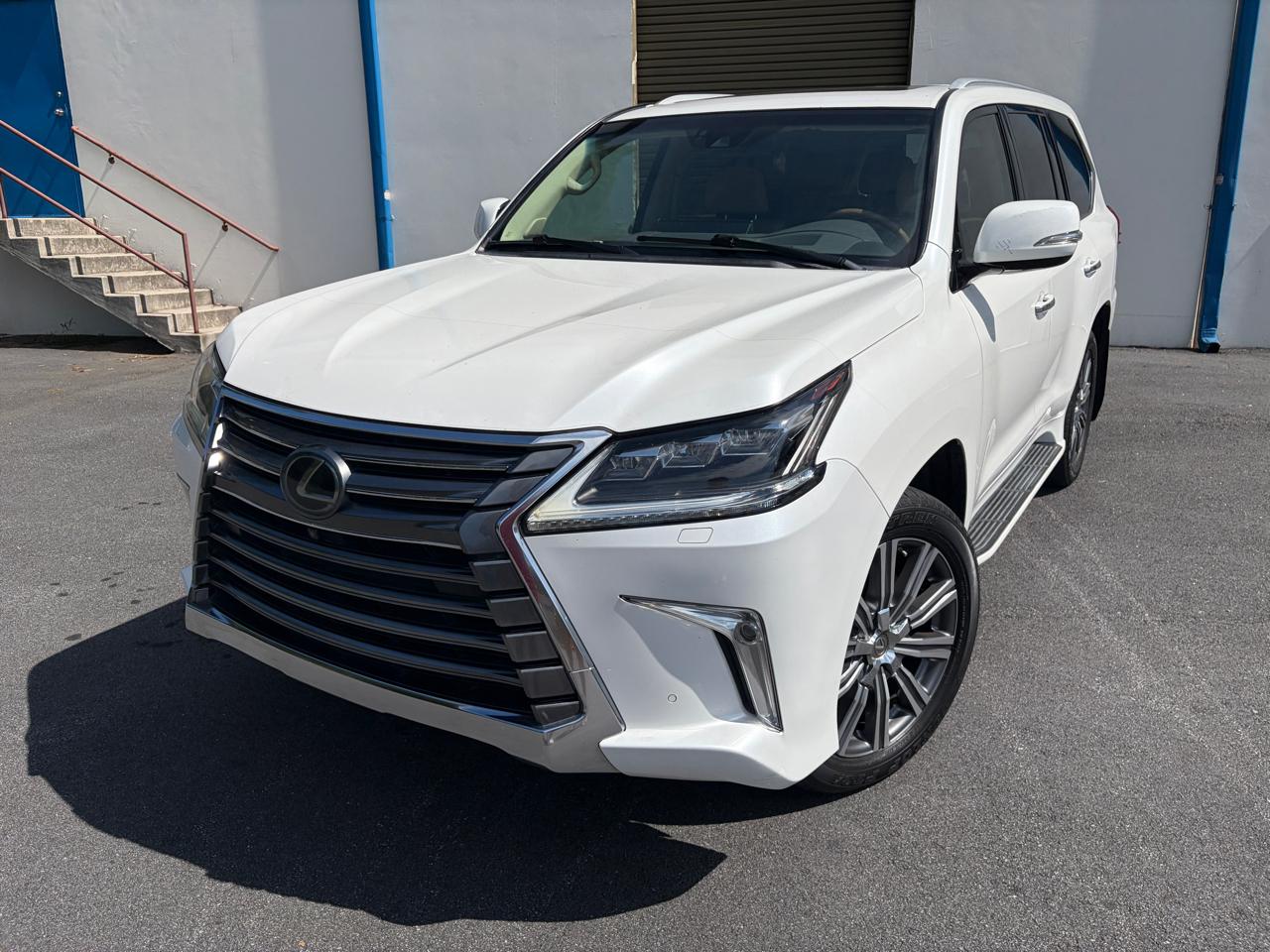 lexus lx 2017 JTJHY7AX7H4226909 image lexus lx 2017 JTJHY7AX7H4226909 image