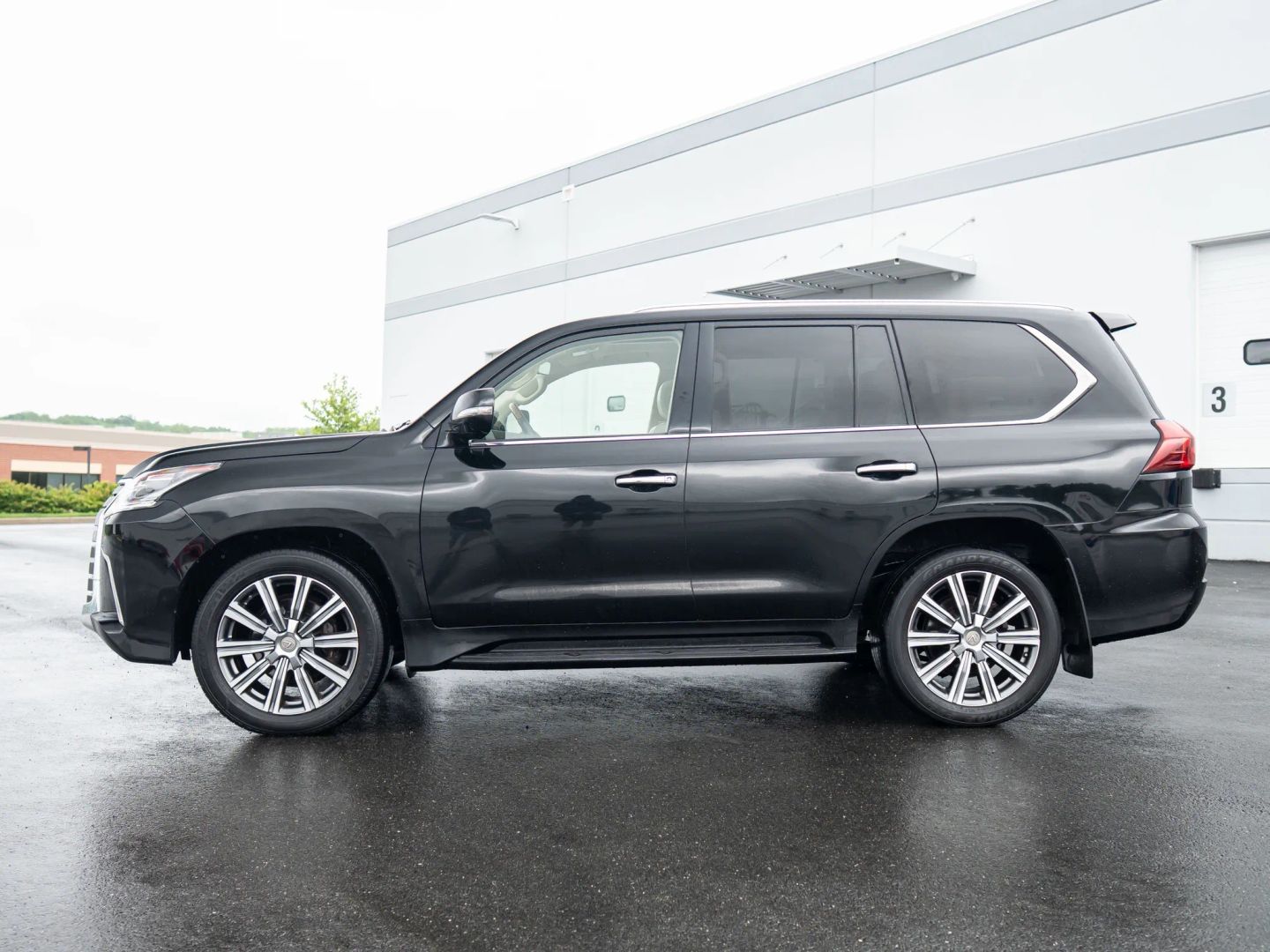 lexus lx 2017 JTJHY7AX8H4233366 image lexus lx 2017 JTJHY7AX8H4233366 image