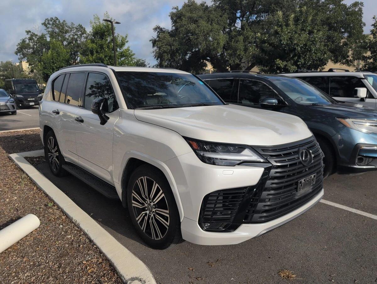 lexus lx 2024 JTJGB7CX4R4040692 image lexus lx 2024 JTJGB7CX4R4040692 image
