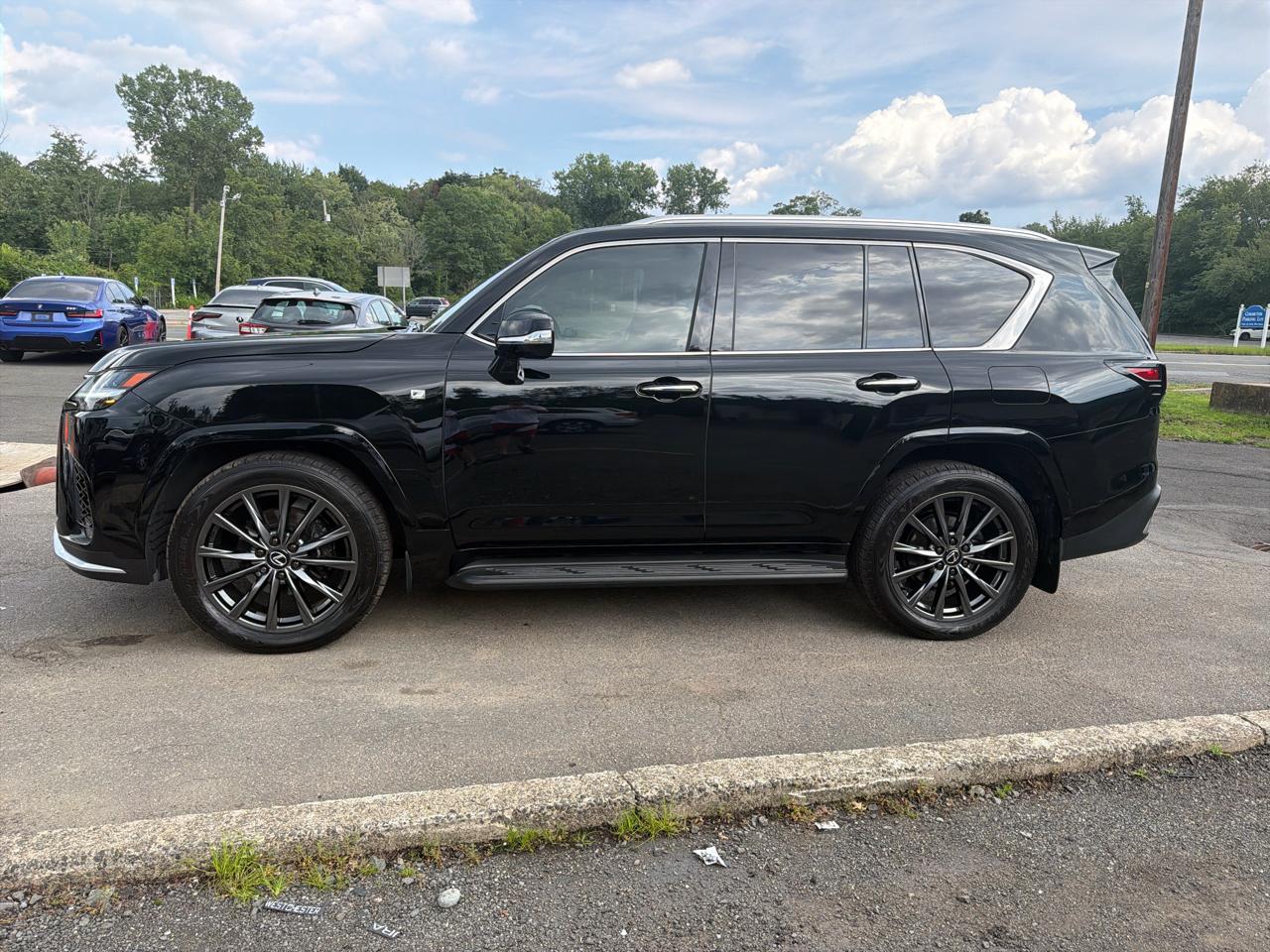 lexus lx 2024 JTJMB7CX3R4053744 image lexus lx 2024 JTJMB7CX3R4053744 image