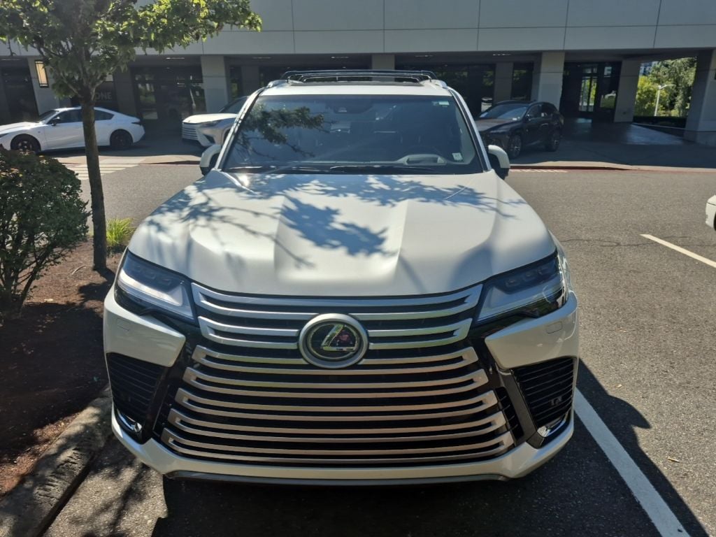 lexus lx 2024 JTJGB7CX1R4067610 image lexus lx 2024 JTJGB7CX1R4067610 image