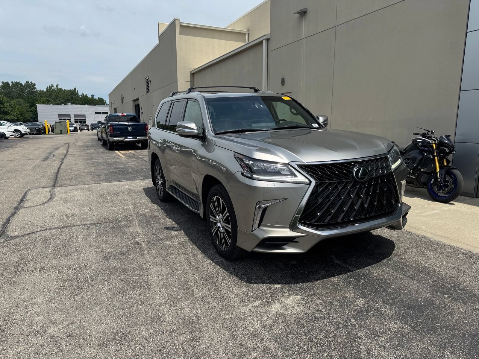 lexus lx 2020 JTJDY7AX0L4320556 image lexus lx 2020 JTJDY7AX0L4320556 image