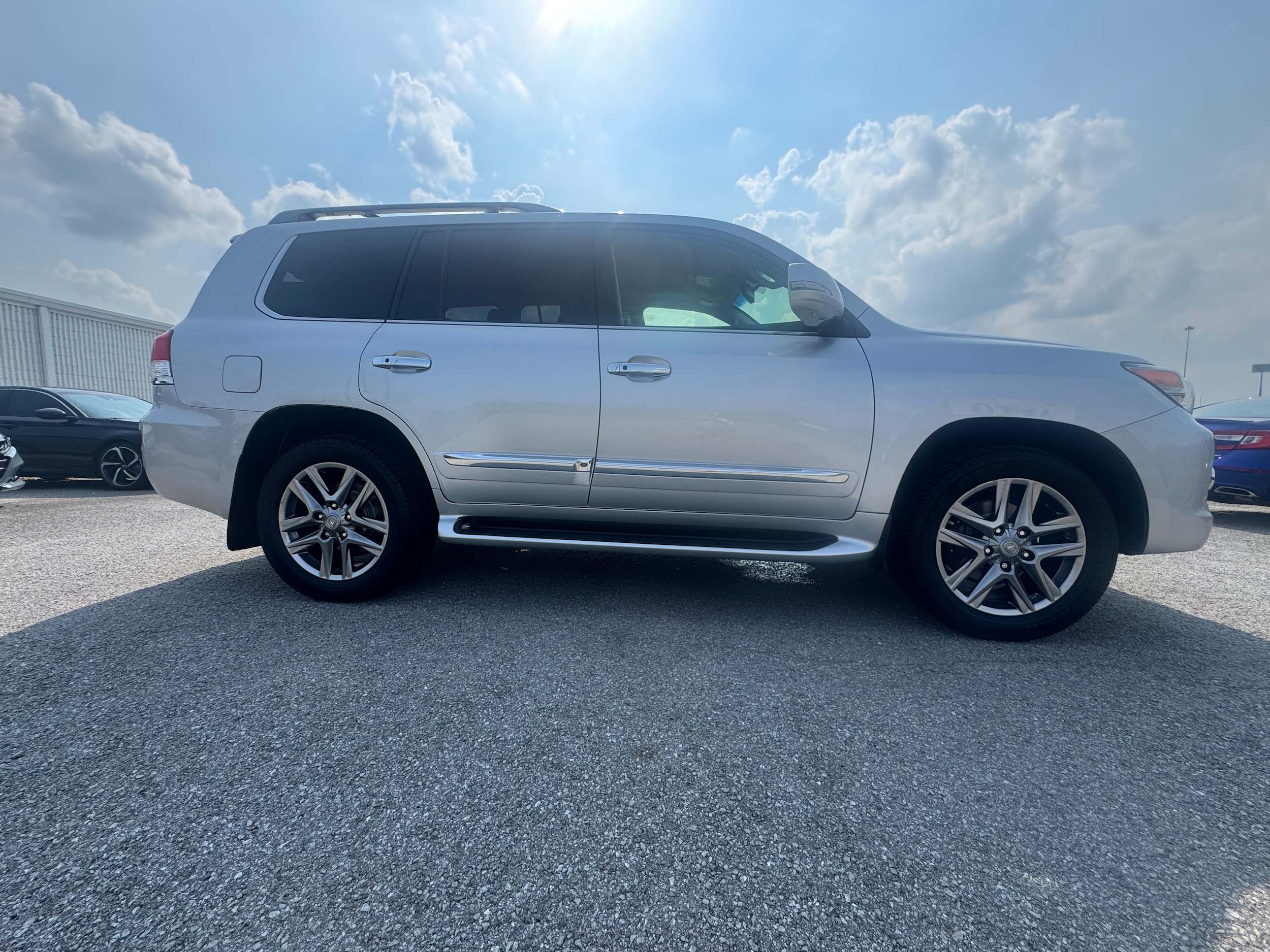 lexus lx 2015 JTJHY7AX2F4171167 image lexus lx 2015 JTJHY7AX2F4171167 image