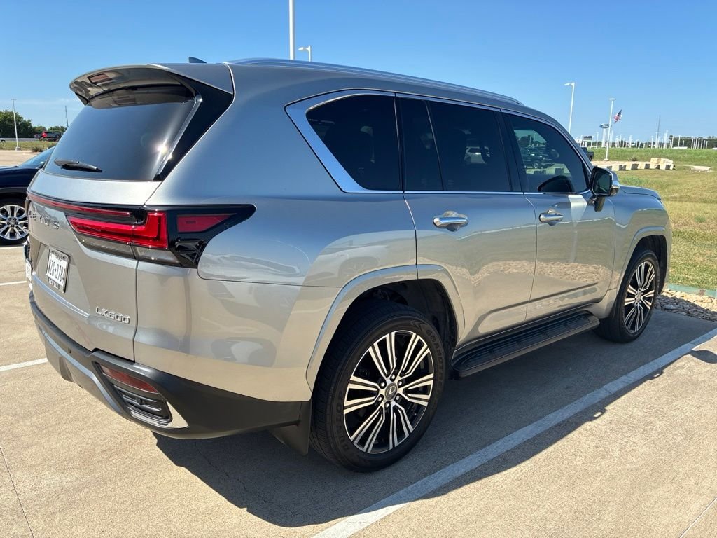 lexus lx 2022 JTJGB7CX7N4011892 image lexus lx 2022 JTJGB7CX7N4011892 image