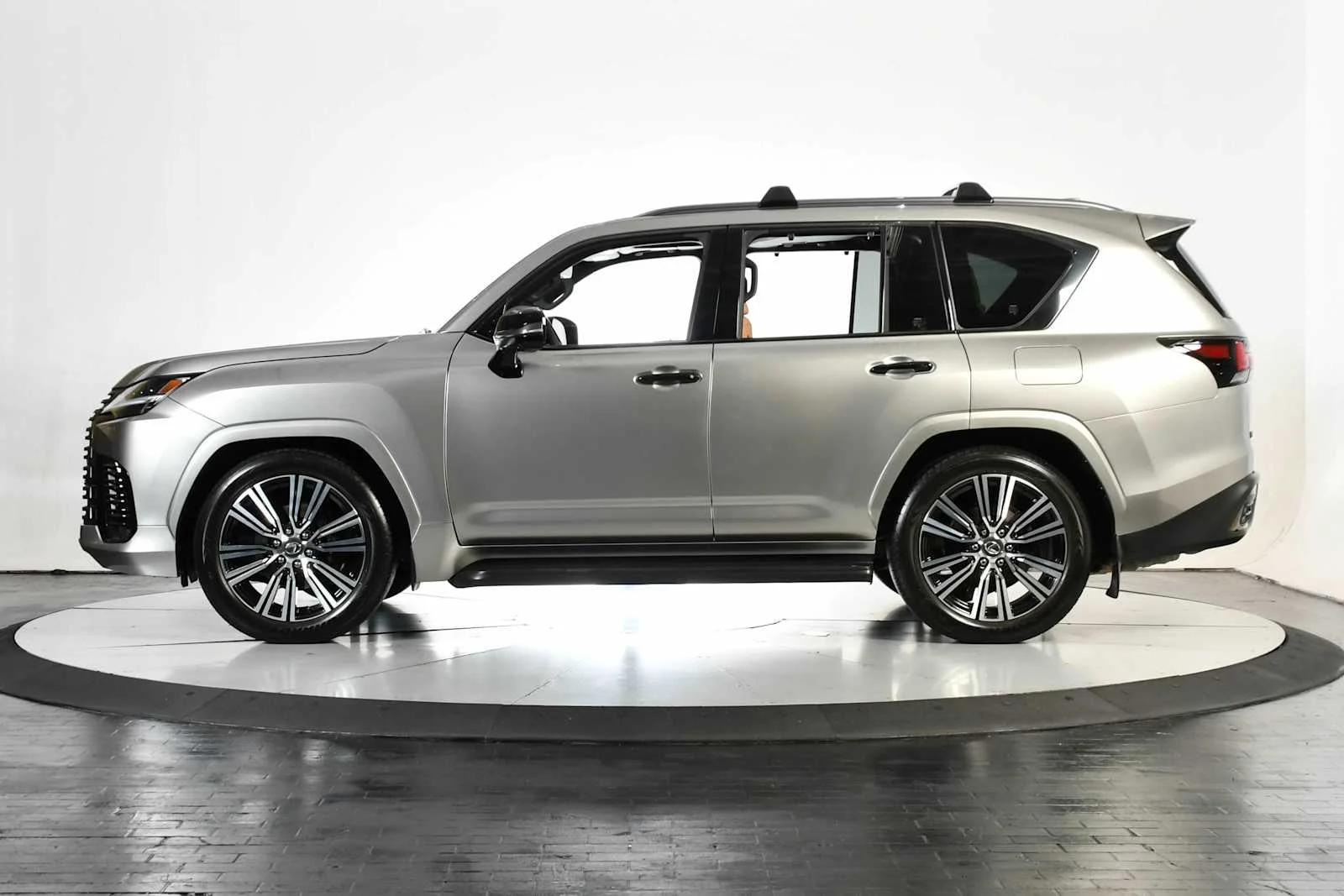 lexus lx 2025 JTJGB7CX4S4085542 image lexus lx 2025 JTJGB7CX4S4085542 image