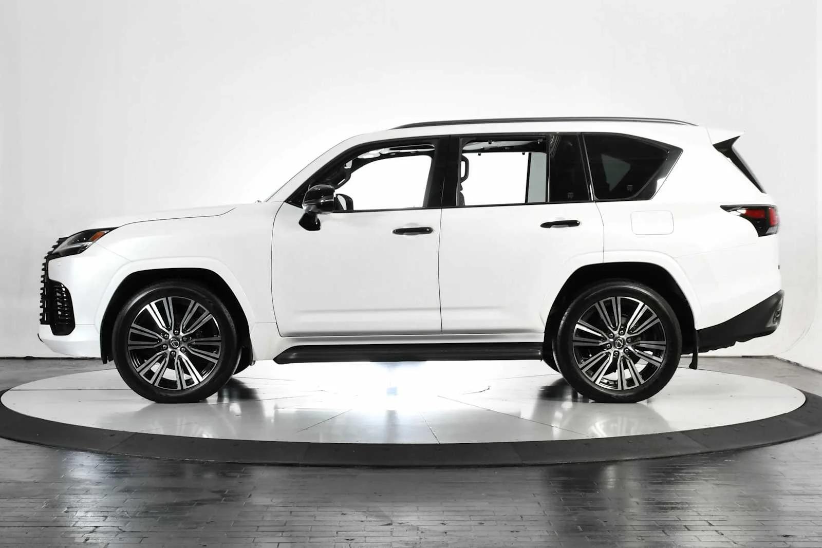 lexus lx 2025 JTJGB7CXXS4086081 image lexus lx 2025 JTJGB7CXXS4086081 image