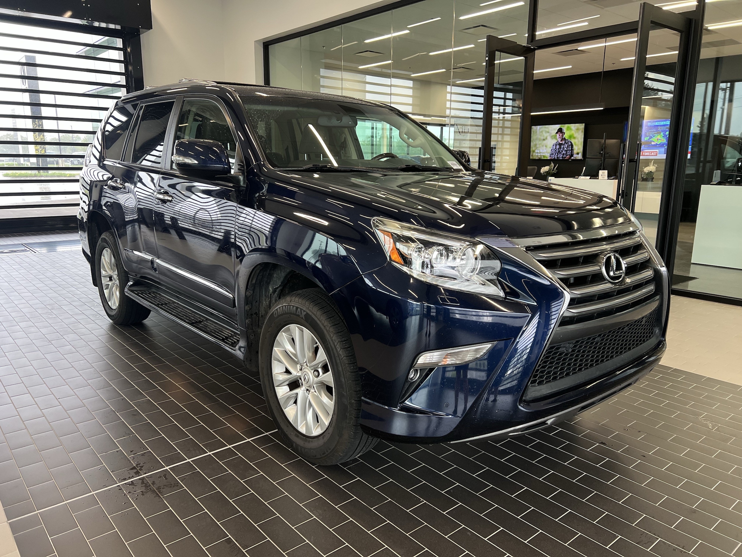lexus gx 2017 JTJBM7FX8H5159516 image lexus gx 2017 JTJBM7FX8H5159516 image