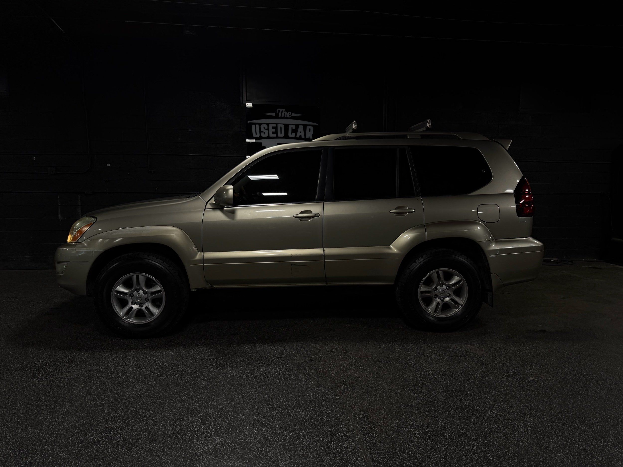 lexus gx 2004 JTJBT20X940054909 image lexus gx 2004 JTJBT20X940054909 image