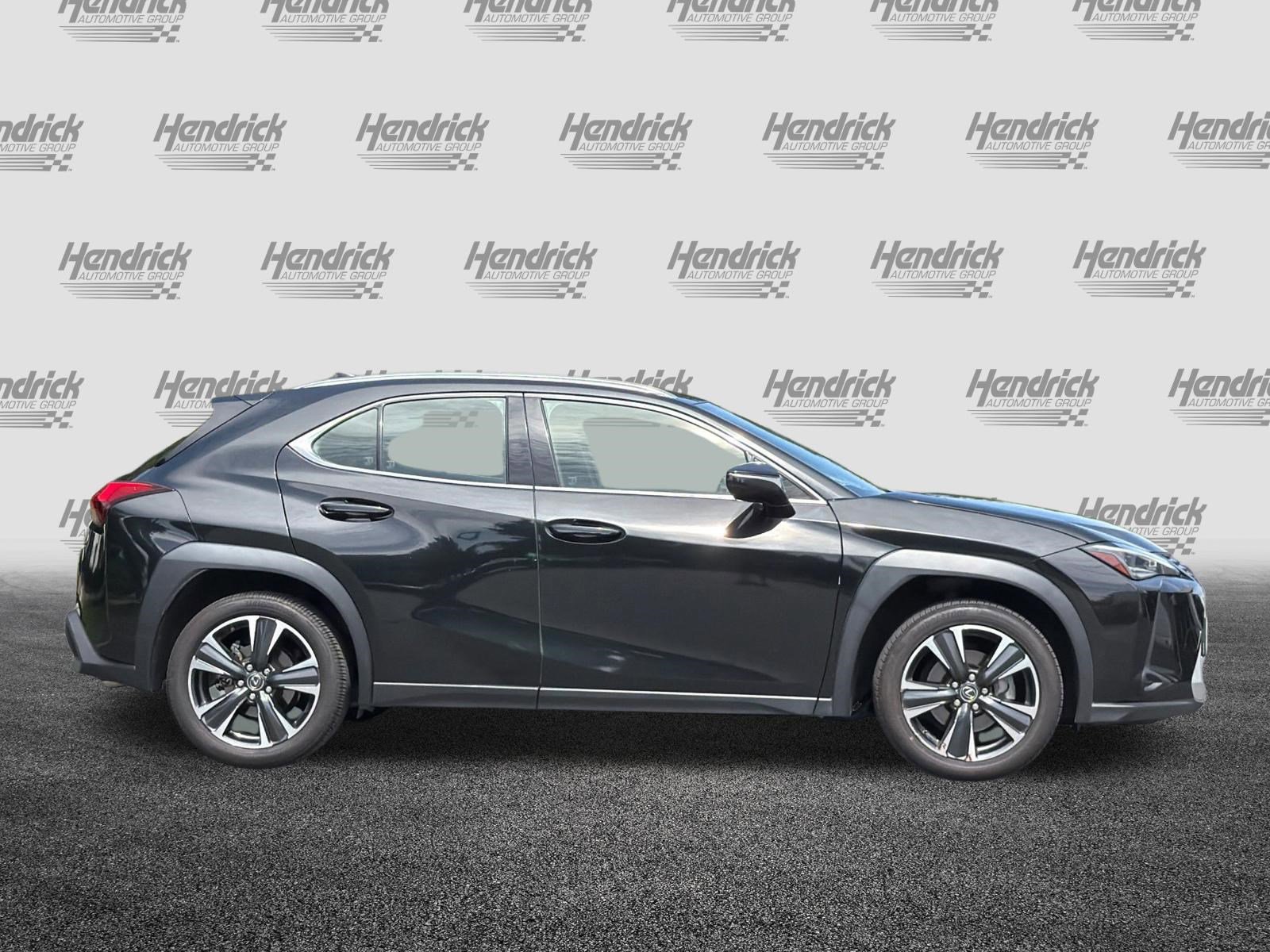 lexus ux 2021 JTHX3JBH5M2038461 image lexus ux 2021 JTHX3JBH5M2038461 image
