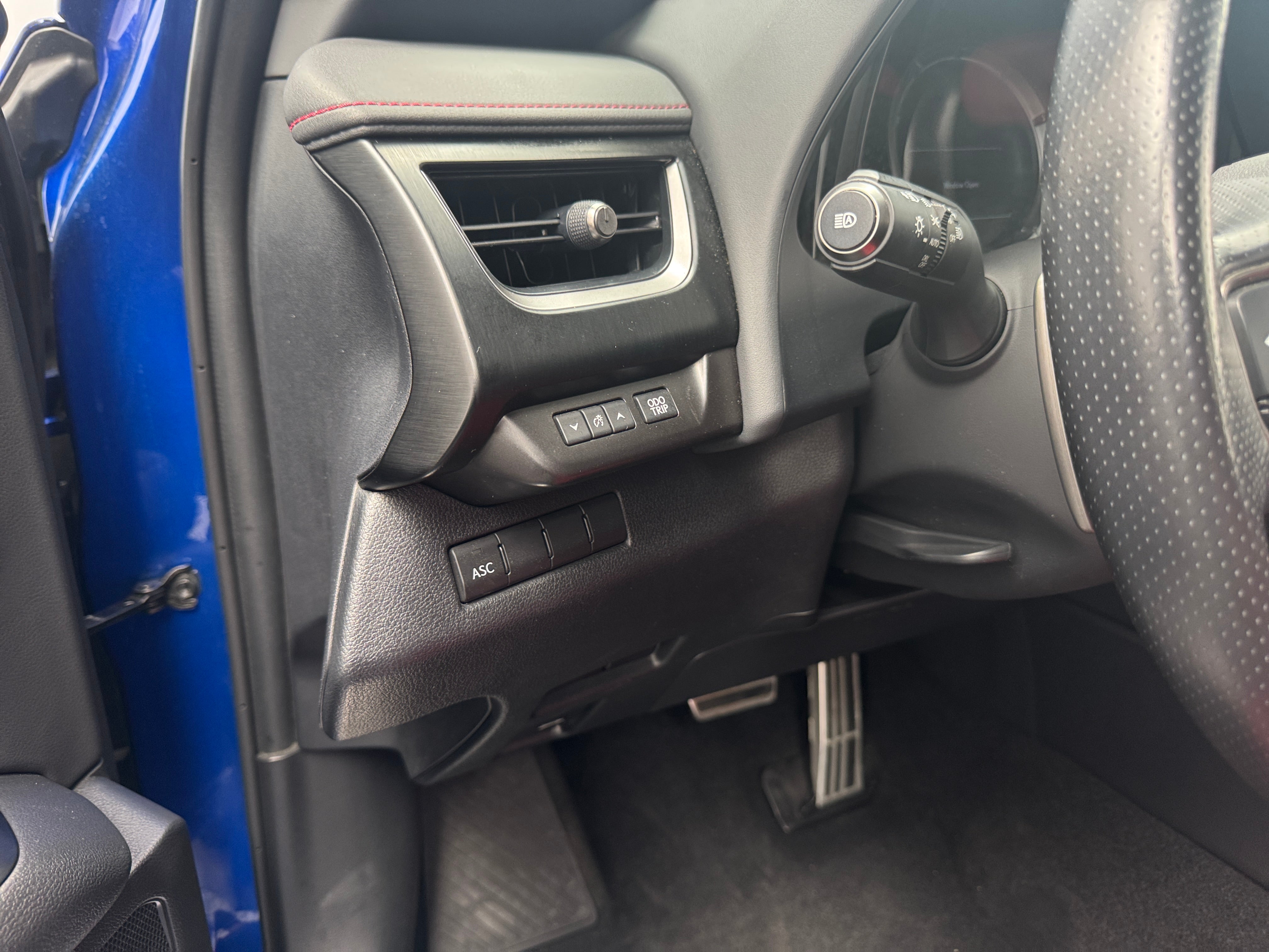 lexus ux 2021 JTHE3JBH9M2038633 image lexus ux 2021 JTHE3JBH9M2038633 image