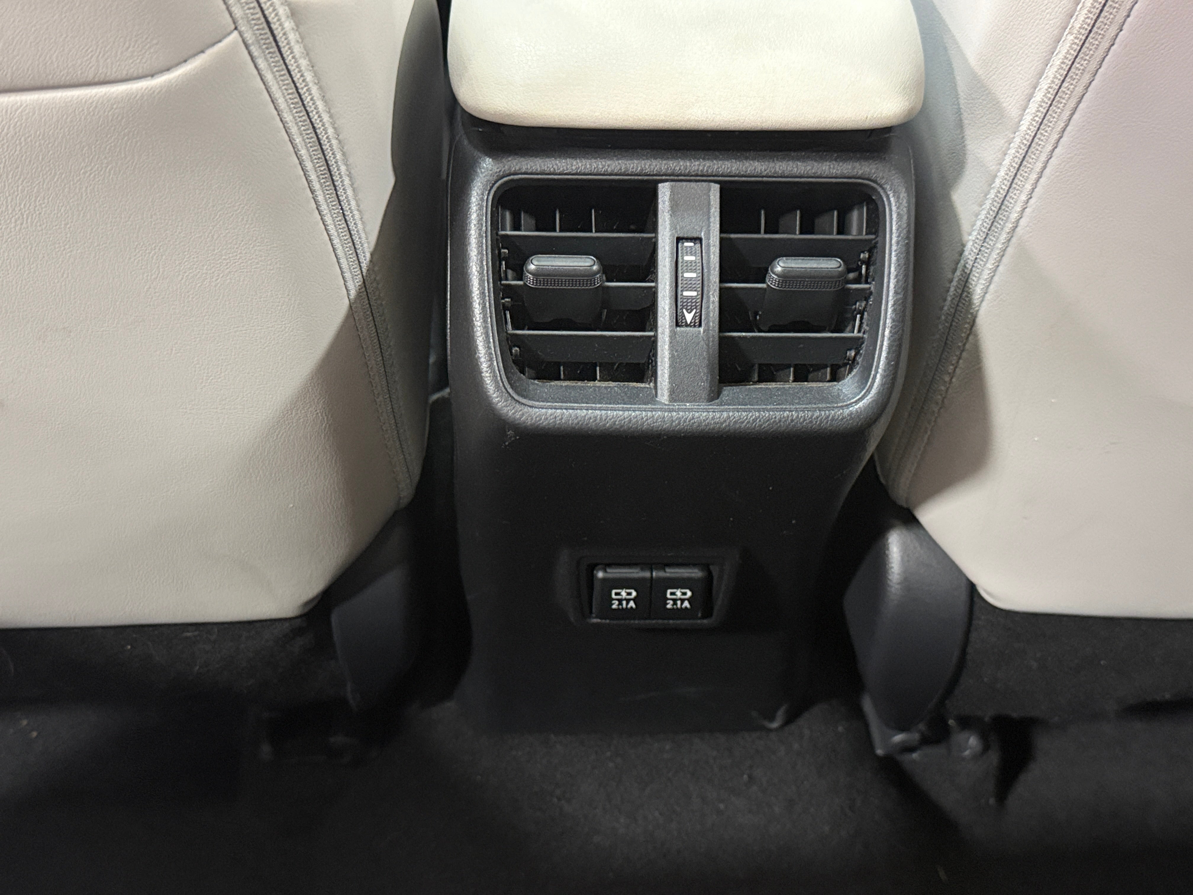 lexus ux 2020 JTHP3JBH0L2022618 image lexus ux 2020 JTHP3JBH0L2022618 image