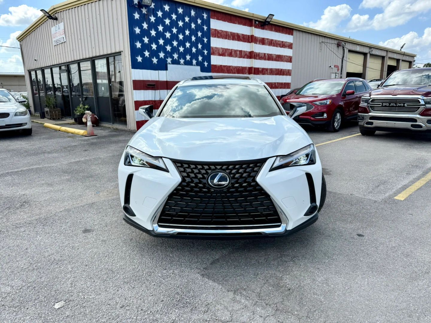 lexus ux 2022 JTHP3JBH8N2050315 image lexus ux 2022 JTHP3JBH8N2050315 image