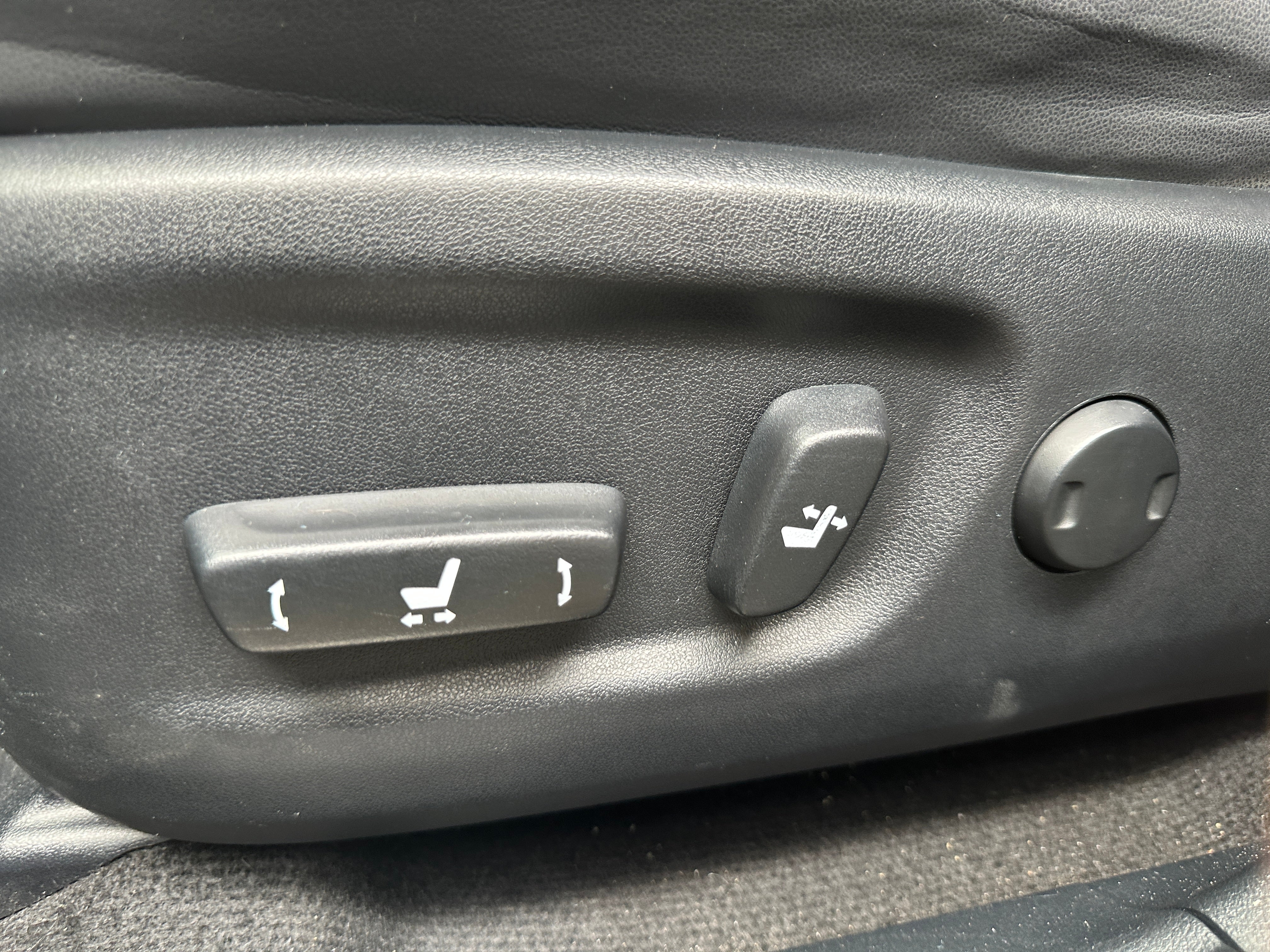 lexus nx 2019 JTJYARBZ1K2151210 image lexus nx 2019 JTJYARBZ1K2151210 image