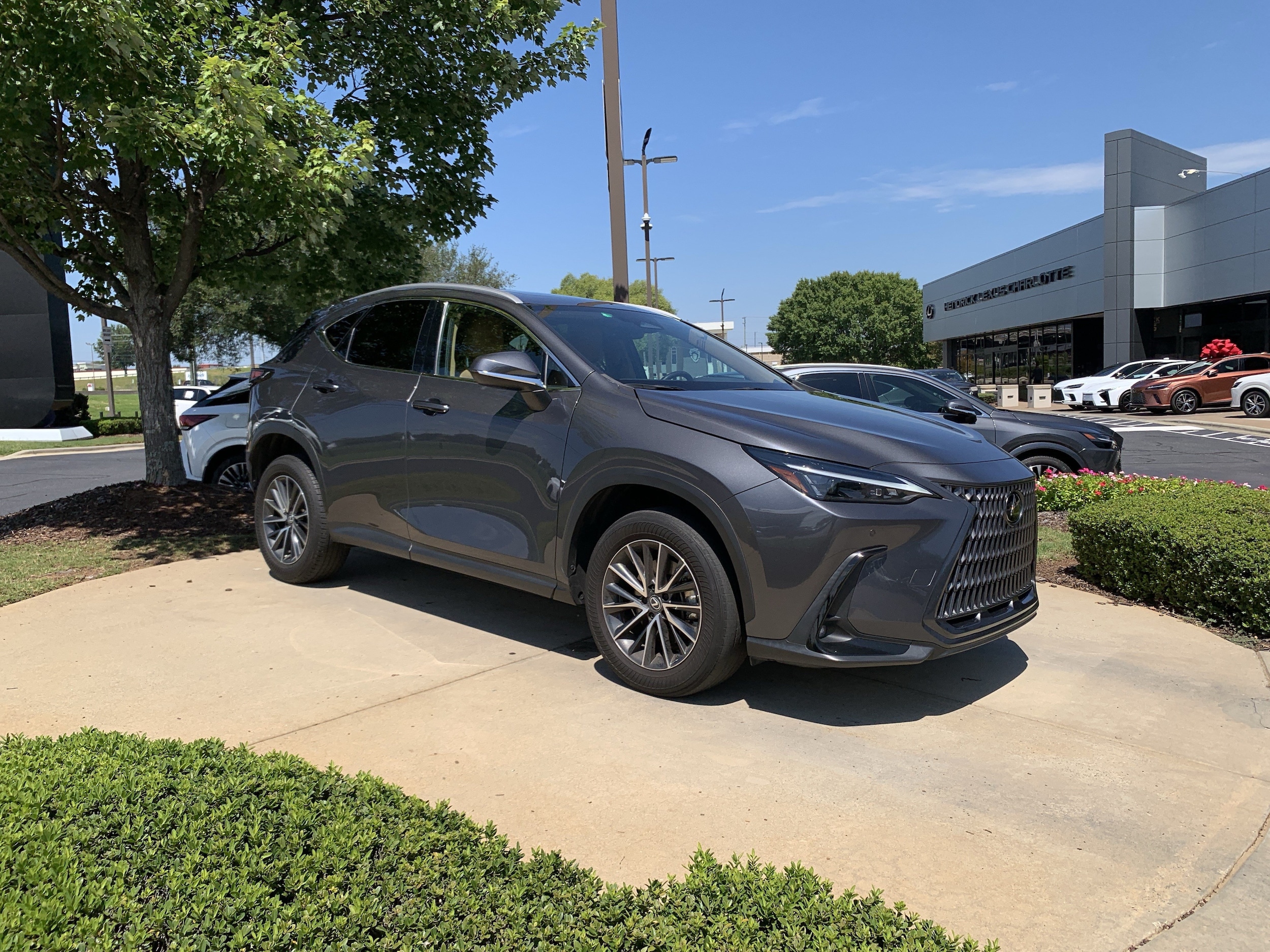 lexus nx 2024 2T2GDCAZ1RC011072 image lexus nx 2024 2T2GDCAZ1RC011072 image