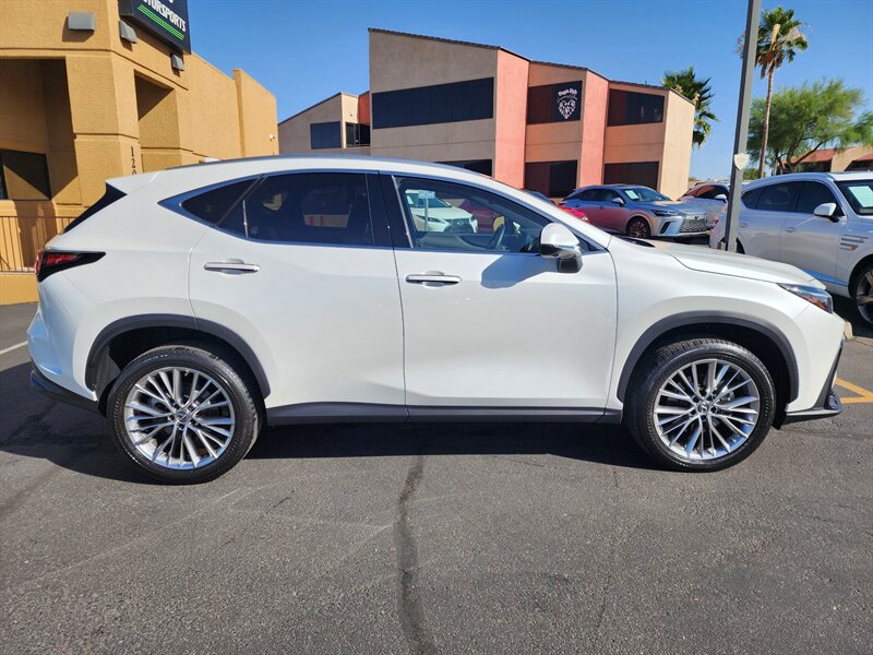 lexus nx 2022 JTJHGCEZ2N2002106 image lexus nx 2022 JTJHGCEZ2N2002106 image